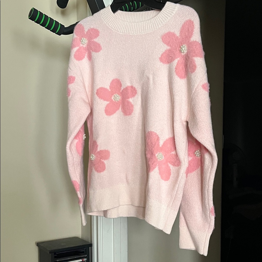 Chic Floral Knit Sweater in Soft Pink